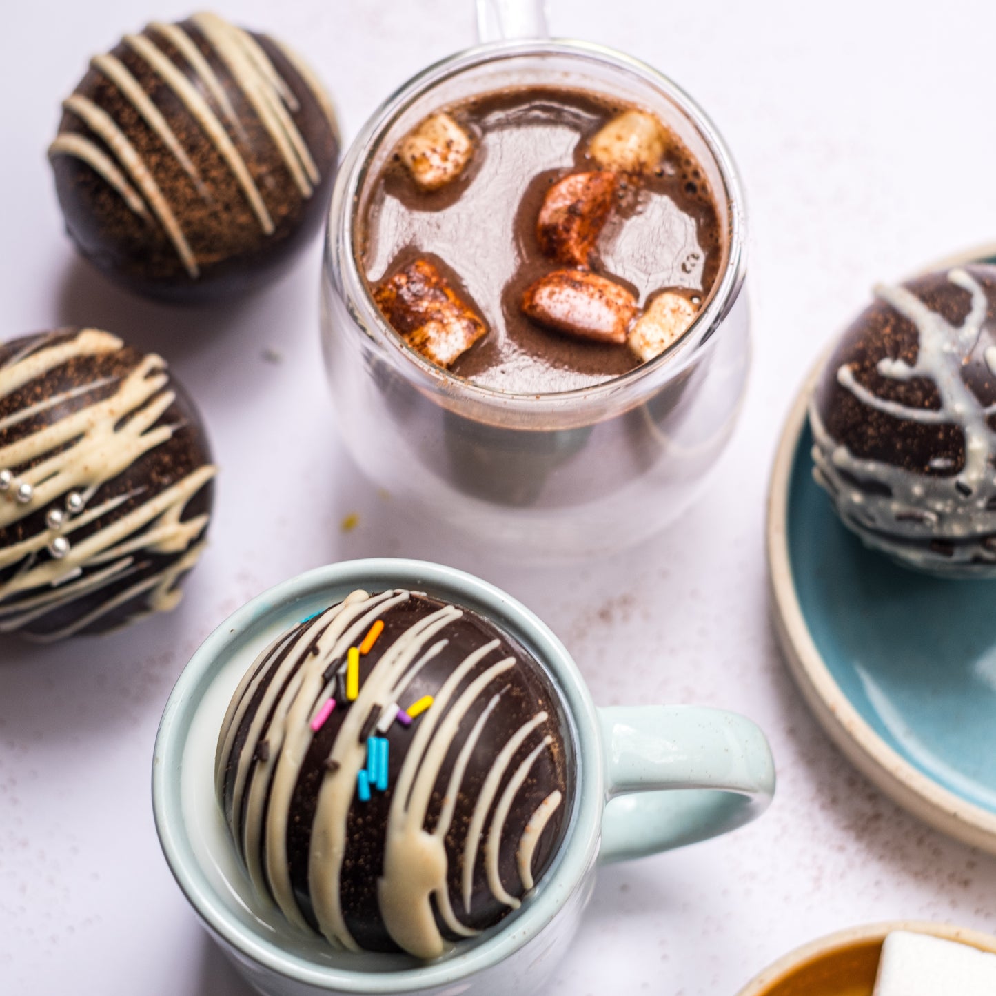 HOT CHOCOLATE BOMB - CLASSIC